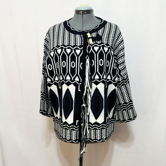 Vincente  NWT Sz XL  Aztec Fringes 3/4  Bell Sleeves Cardigan Sweater - Picture 6 of 13